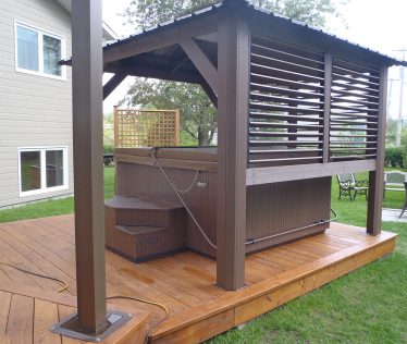 Terrasse en mélèze